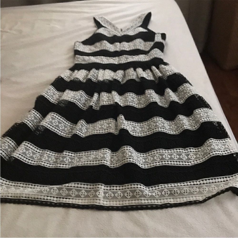 Kate Spade A line Dress​​​​​​​​​​​​​​​​​​​ - Picture 7 of 7